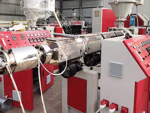 塑料管材設(shè)備的運行原理和主要用途有哪些？