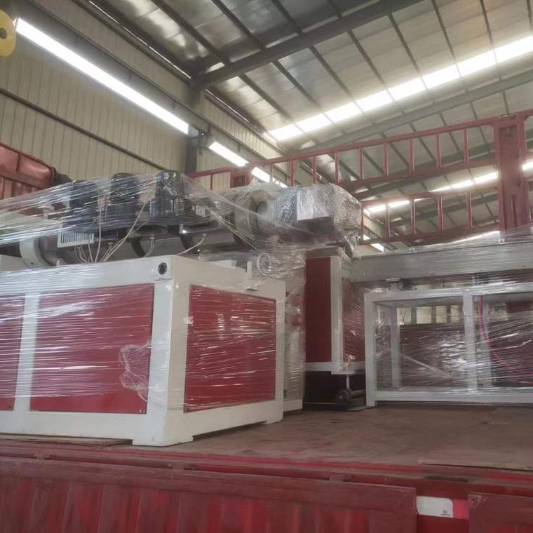 使用PE管材生產(chǎn)線應(yīng)注意什么？