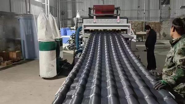 pvc波浪瓦生產(chǎn)設(shè)備